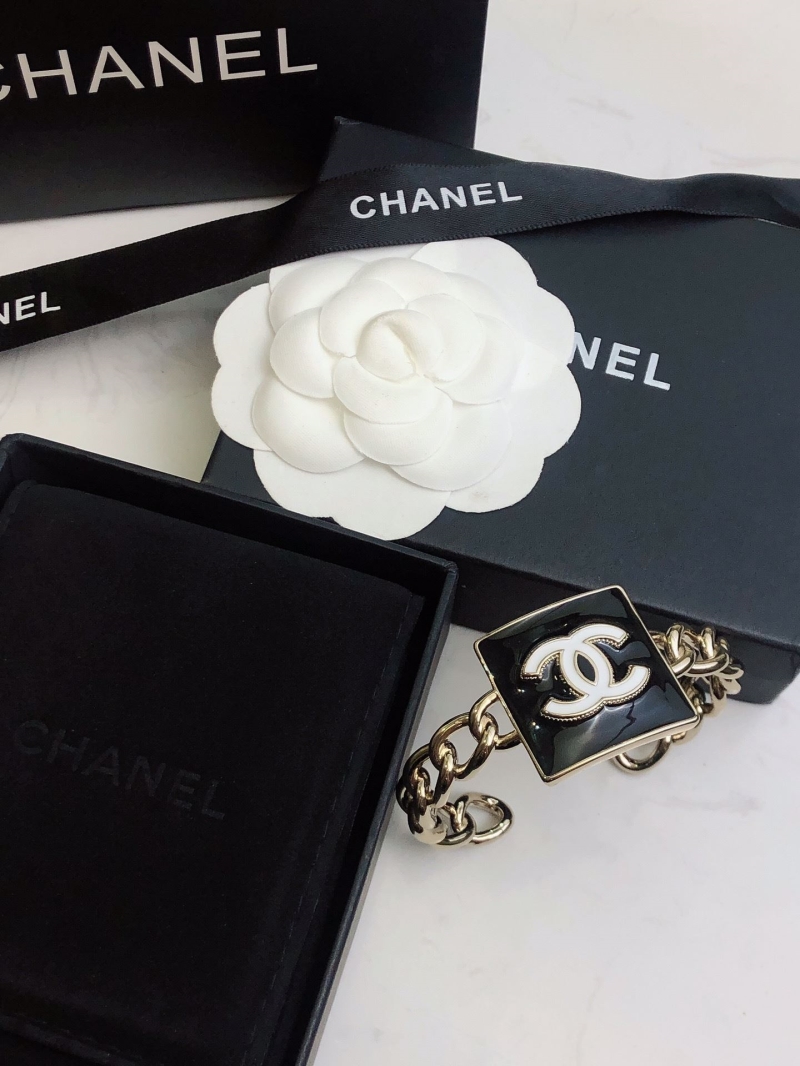 Ch**el bracelets
